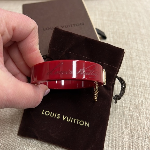 Louis Vuitton Lock Me Bracelet - Picture 2 of 12